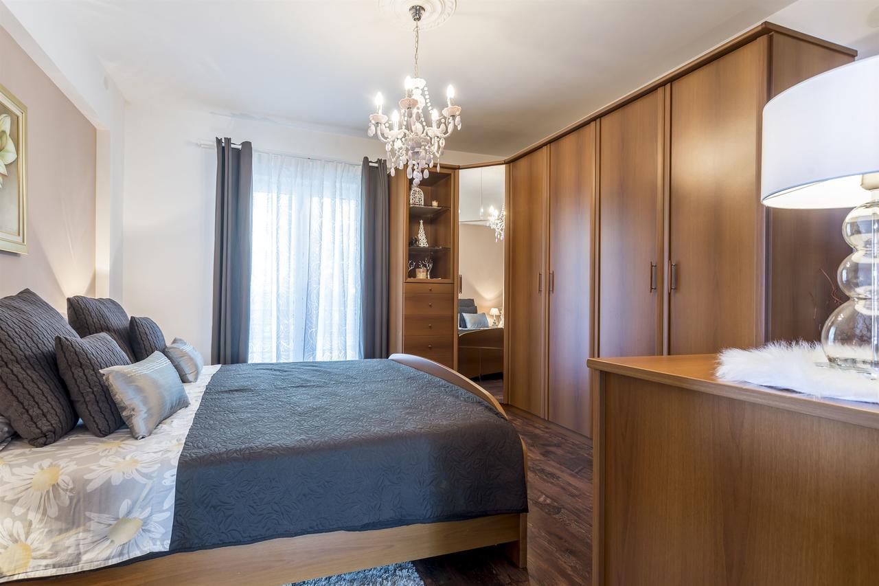 Apartment Paradise View Trogir Bagian luar foto